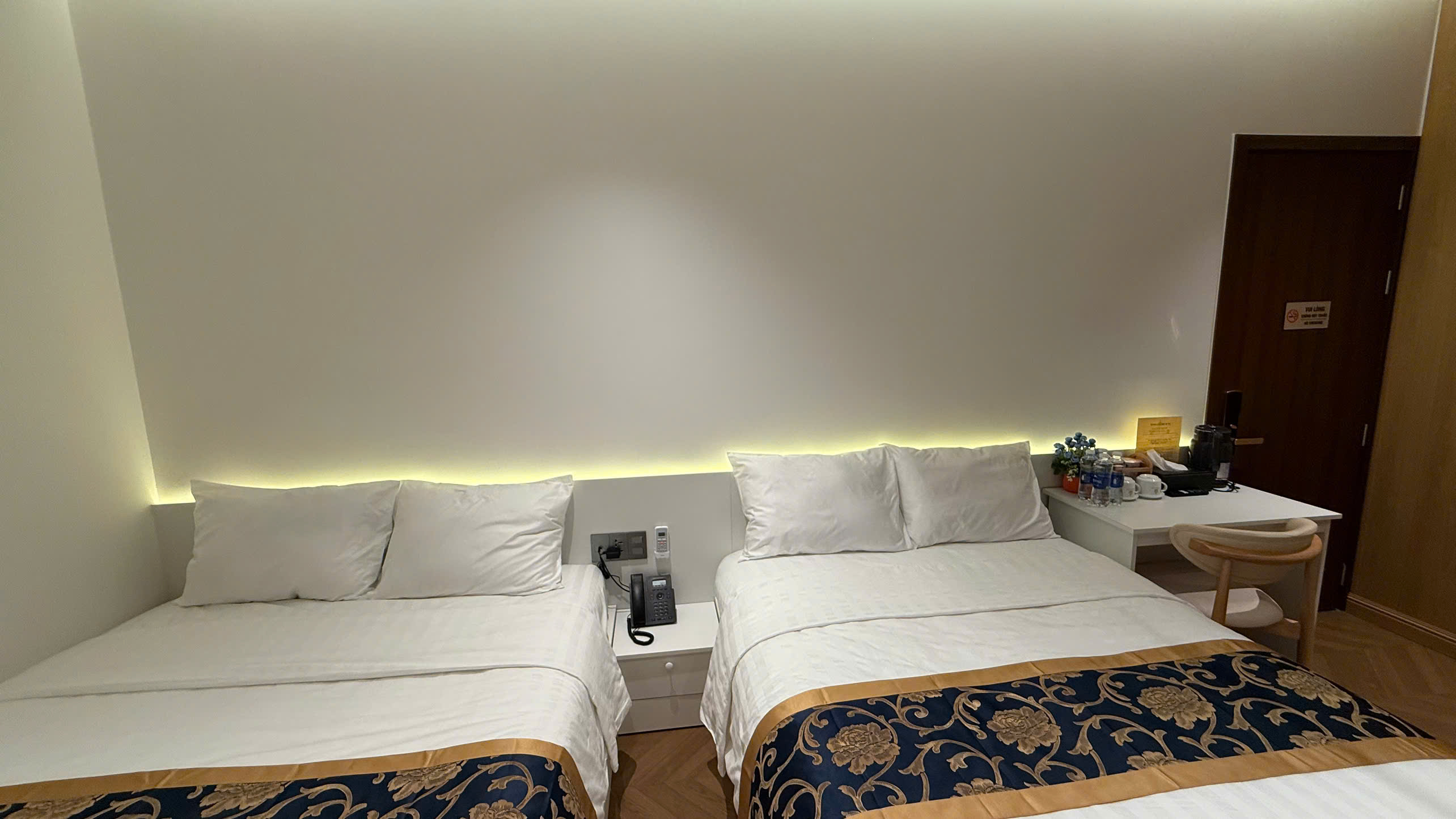 Phòng đôi 2 giường